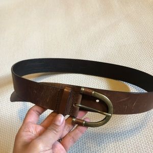 Eddie Bauer brown leather belt - S